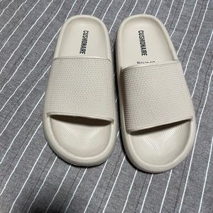 COPY - Cushionaire Pillow Slides